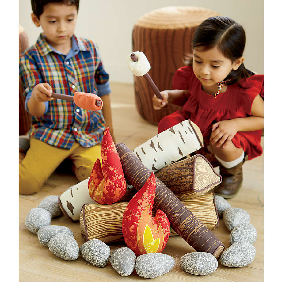 Plush campfire play set